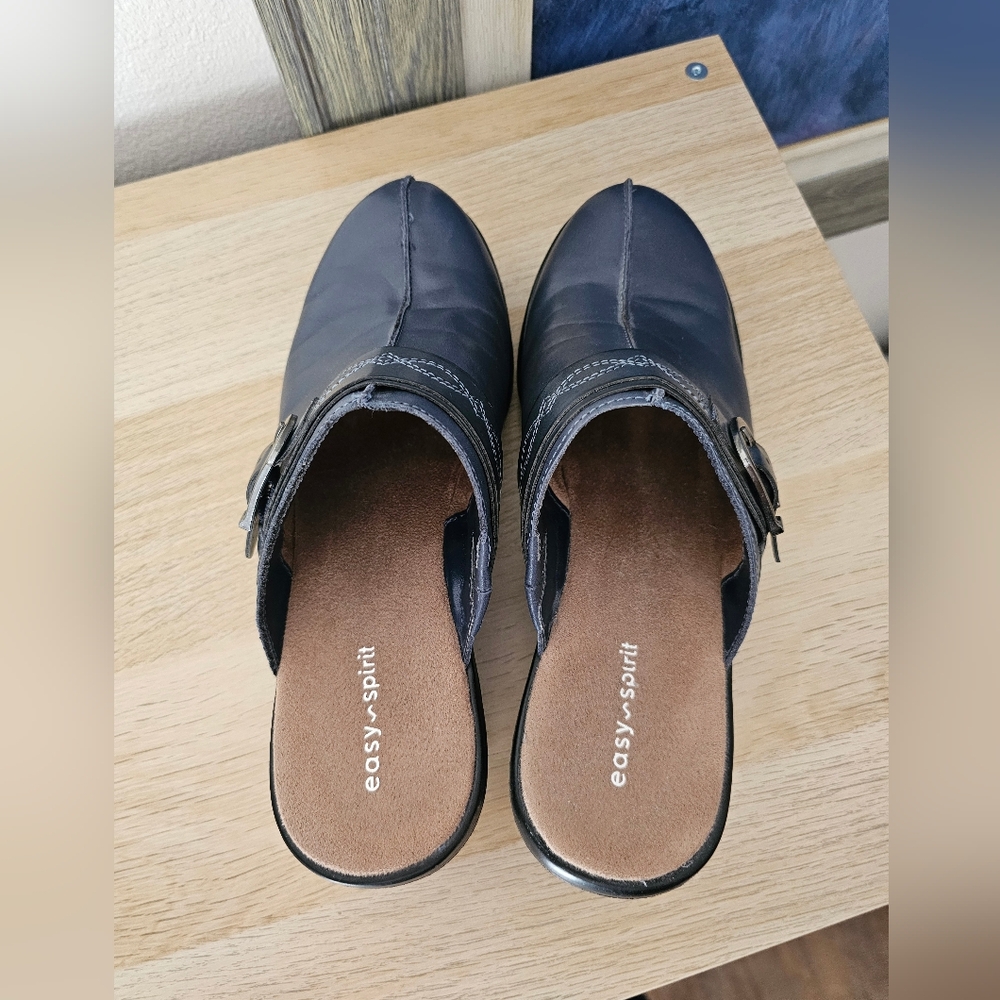 Easy Spirit Women's Leather Navy Slip-On Clogs 🥰 (7.5) - Picture 7 of 12